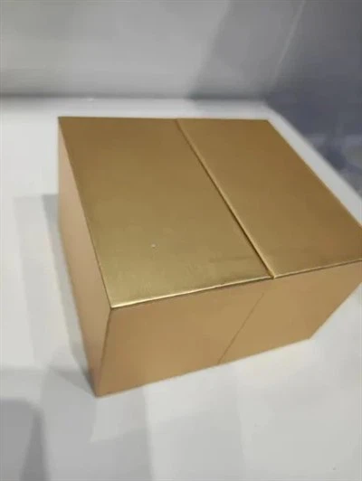 Prilagođeni logo Luksuzni magnetska poklon kutija dizajnirana poklon parfem boca/pakiranje vina papirnati tartuf za svijeće/dnevno nužnost